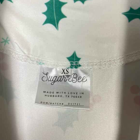 Sugar Bee | Bright Hollies White Red Green Print Holiday Christmas Short Robe - Picture 6 of 8